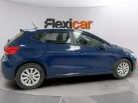 Usado Seat Ibiza Reference 75 CV (55 kW) 2018 Azul Utilitario