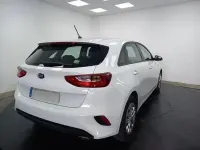 Usado Kia Ceed 120 CV (88 kW) 2020 Blanco Utilitario