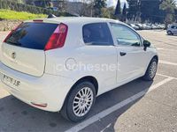 Usado Fiat Punto Pop 69 CV (50 kW) 2015 Blanco Berlina