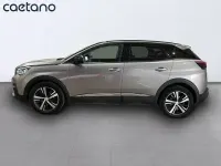 Usado Peugeot 3008 Allure 130 CV (95 kW) 2019 Gris / plata SUV