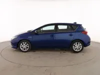 Usado Toyota Auris Hybrid Active 136 CV (100 kW) 2016 Azul Utilitario