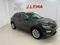 Usado VW T-Roc Advance 115 CV (84 kW) 2021 Gris / plata SUV