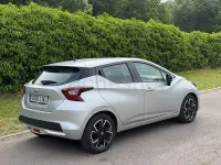 Usado Nissan Micra Acenta 92 CV (67 kW) 2021 Gris / plata Utilitario