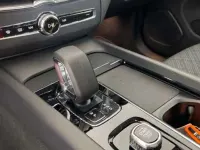 Usado Volvo XC60 Core 197 CV (144 kW) 2023 Rojo SUV