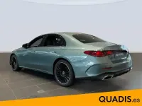 Usado Mercedes E220 197 CV (144 kW) 2024 Verde silver Berlina