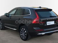 Usado Volvo XC60 Plus 197 CV (144 kW) 2022 Gris / plata SUV