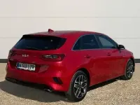 Usado Kia Ceed 120 CV (88 kW) 2022 Rojo Utilitario