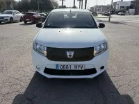 Usado Dacia Sandero Ambiance 75 CV (55 kW) 2014 Blanco Utilitario
