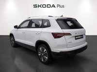 Usado Skoda Karoq Ambition 150 CV (110 kW) 2023 Blanco SUV
