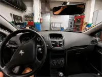 Usado Peugeot 207 75 CV (55 kW) 2008 Blanco Berlina