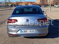 Usado VW Passat Sportline 150 CV (110 kW) 2017 Gris / plata Berlina