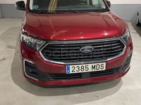 Usado Ford Tourneo Connect Titanium 122 CV (89 kW) 2023 Granate Monovolumen