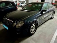 Usado Mercedes E220 170 CV (125 kW) 2004 Azul Berlina