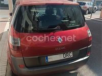 Usado Renault Scénic II Dynamique 100 CV (73 kW) 2005 Rojo Monovolumen