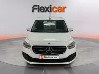 Usado Mercedes T180 116 CV (85 kW) 2023 Blanco Monovolumen
