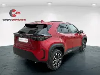 Usado Toyota Yaris Cross Active 116 CV (85 kW) 2024 Rojo SUV