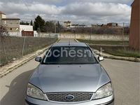 Usado Ford Mondeo Ambiente 115 CV (84 kW) 2005 Gris / plata Berlina