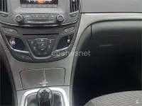 Usado Opel Insignia Selective 136 CV (100 kW) 2017 Negro Familiar