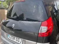 Usado Renault Scénic II Dynamique 130 CV (95 kW) 2008 Negro Monovolumen