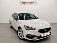 Usado Seat Leon FR 116 CV (85 kW) 2025 Blanco Berlina