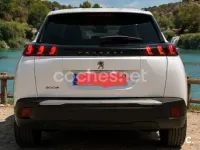 Usado Peugeot 2008 Allure 100 CV (73 kW) 2020 Blanco SUV