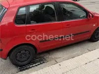 Käytetty VW Polo Trendline 75 HP (55 kW) 2004 Punainen Viistoperä