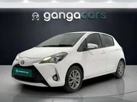 Usado Toyota Yaris Hybrid Active 99 CV (72 kW) 2019 Blanco Utilitario