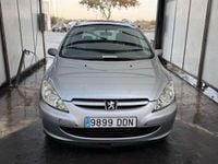 Usado Peugeot 307 110 CV (80 kW) 2004 Gris Utilitario
