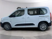 Usado Fiat Doblò 130 CV (95 kW) 2023 Blanco Monovolumen