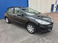 Usado Peugeot 308 95 CV (69 kW) 2008 Negro Utilitario