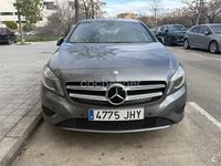 Usado Mercedes A180 Urban 109 CV (80 kW) 2015 Gris / plata Berlina