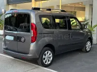 Usado Fiat Doblò Easy 120 CV (88 kW) 2017 Gris / plata Monovolumen