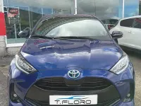 Usado Toyota Yaris Hybrid Plus 116 CV (85 kW) 2022 Azul Berlina