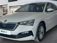 Usado Skoda Scala Selection 116 CV (85 kW) 2024 Blanco Utilitario