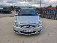 Usado Mercedes B200 136 CV (100 kW) 2009 Plateado Monovolumen