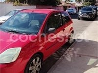 Usado Ford Fiesta Sport 103 CV (75 kW) 2003 Rojo Utilitario