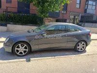 Usado Mercedes C180 Sport Edition 143 CV (105 kW) 2005 Gris / plata Berlina