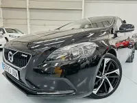 Usado Volvo V40 R-Design Momentum 150 CV (110 kW) 2017 Negro Berlina