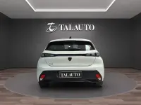 Usado Peugeot 308 Active 130 CV (95 kW) 2022 Blanco