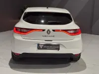 Usado Renault Mégane LIMITED 115 CV (84 kW) 2020 Blanco Berlina