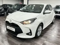 Usado Toyota Yaris Hybrid Business Edition 116 CV (85 kW) 2025 Blanco Berlina