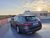 Usado Mercedes E220 194 CV (142 kW) 2017 Gris Familiar