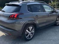 Usado Peugeot 2008 Allure 100 CV (73 kW) 2019 Gris / plata SUV