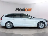 Usado Volvo V60 Kinetic 150 CV (110 kW) 2019 Blanco Familiar
