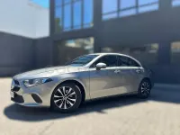 Usado Mercedes A180 116 CV (85 kW) 2020 Gris / plata Berlina