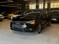 Usado Audi A1 Sportback Attraction 86 CV (63 kW) 2014 Negro Utilitario