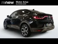 Usado Renault Arkana Zen 145 CV (106 kW) 2022 Negro SUV