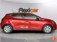 Usado Renault Clio Business 91 CV (66 kW) 2022 Rojo Utilitario