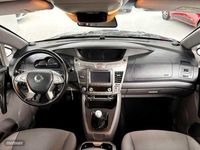 Usado Ssangyong (KGM) Rodius 155 CV (114 kW) 2016 Gris Monovolumen