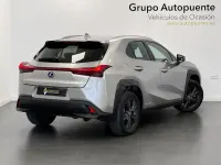 Usado Lexus UX Business Edition 184 CV (135 kW) 2022 Gris / plata SUV